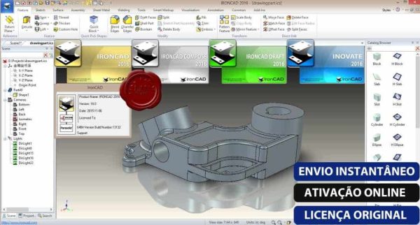 Software: Uma captura de tela de um programa CAD exibe um design de modelo 3D com barras de ferramentas e opções de recursos. Um selo vermelho significa uma chave de produto para o IRONCAD Design Collaboration Suite 2021 SP1 x64. O texto em português destaca entrega instantânea, ativação online e uma licença original — ideal para quem busca comprar licença de uma fonte confiável.
