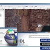 Software: A captura de tela mostra uma imagem de satélite urbana exibida no software de sensoriamento remoto IDL 8.5 / ENVI / LiDAR 5.3 x64. O pacote do software destaca um gráfico de globo acompanhado de informações sobre descoberta de dados, enfatizando a dedicação da loja à acessibilidade global por meio de várias opções de idioma e detalhes de licenciamento.