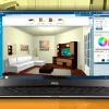 Software: Um laptop exibindo o software Promob Plus Enterprise 2023 + Cut Pro com um modelo de sala de estar 3D incluindo um sofá, tapetes e arte de parede. O fundo sutilmente revela uma cena de cozinha com um fogão e uma geladeira, perfeito para aqueles interessados em comprar uma licença ou explorar opções em sua loja de software preferida.